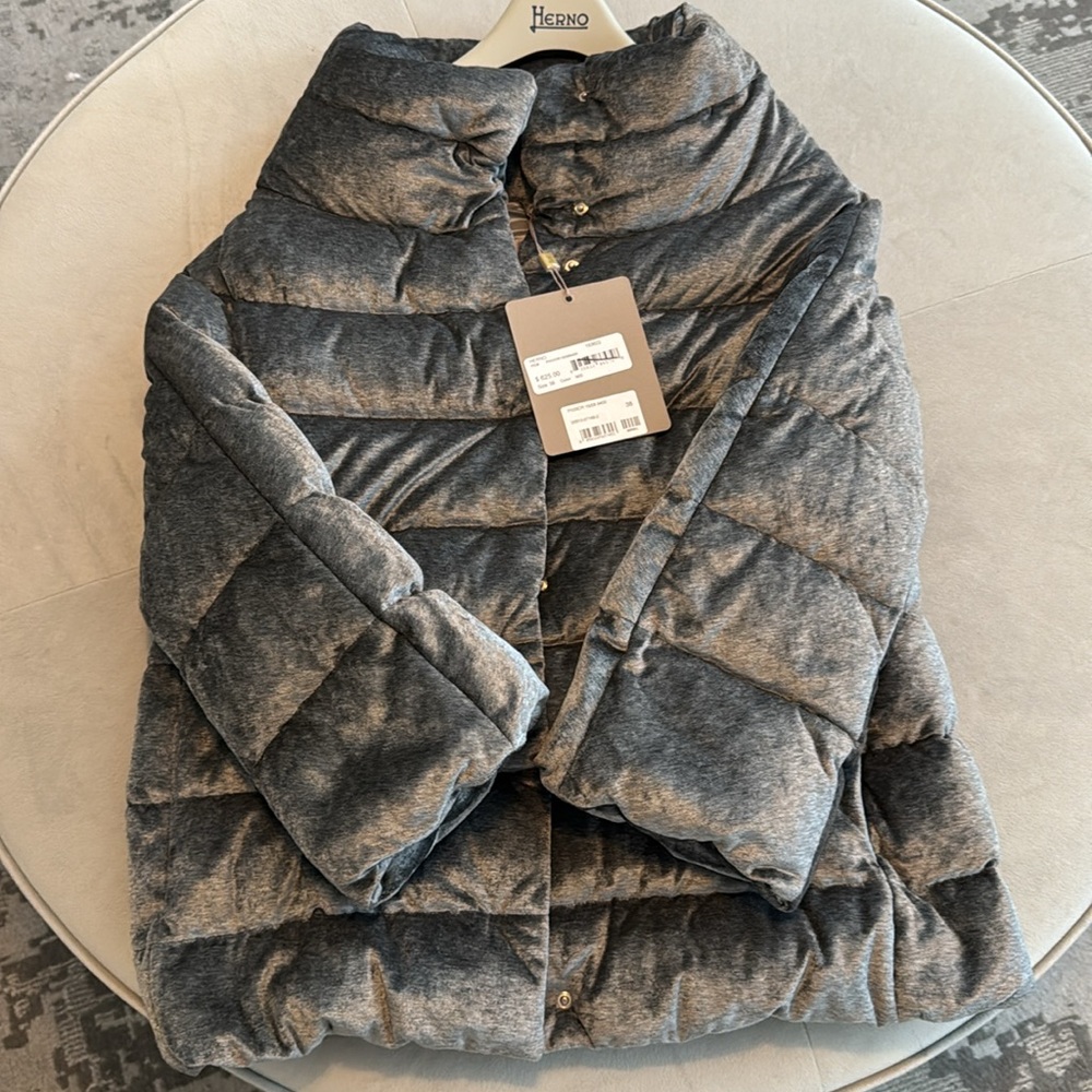 Herno Velvet Down Jacket NWT Perfect condition never worn